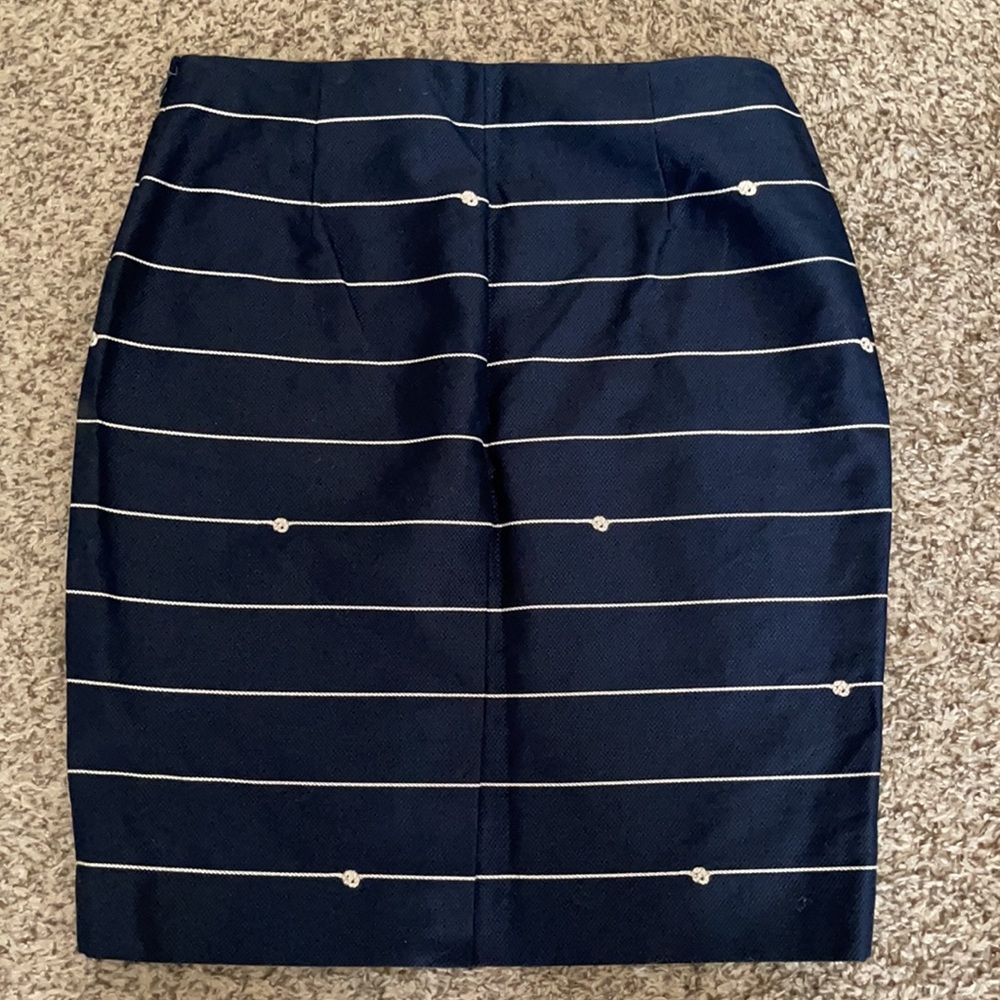 Skirt - Picture 2 of 5